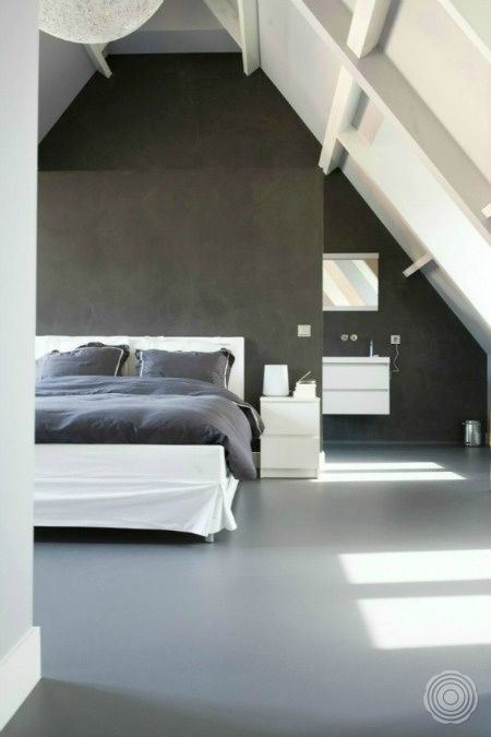 Strakke moderne slaapkamer met gietvloer