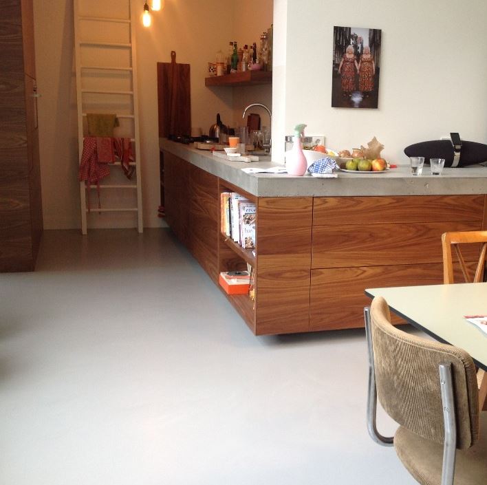 gietvloer project Roze Hallen